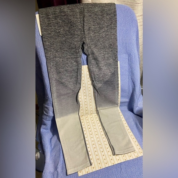 Ombré High-Waisted Stretch Leggings - Picture 4 of 5